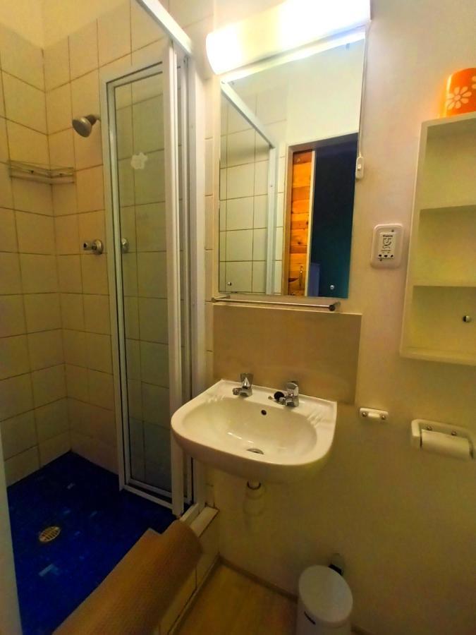 House On The Hill Hostel Cape Town Ruang foto