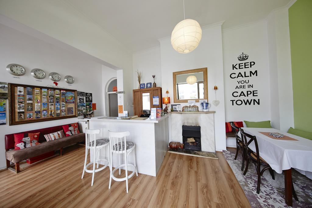 House On The Hill Hostel Cape Town Bagian luar foto
