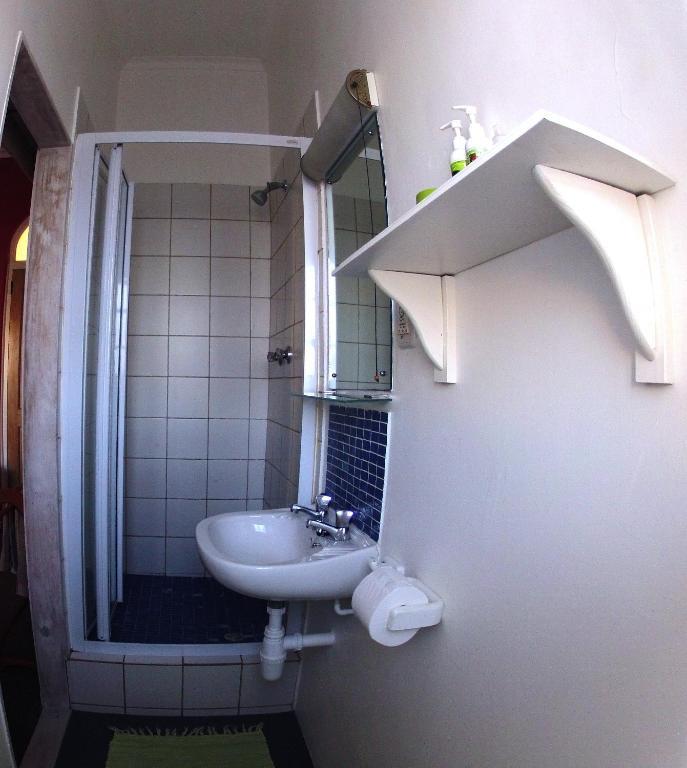 House On The Hill Hostel Cape Town Ruang foto